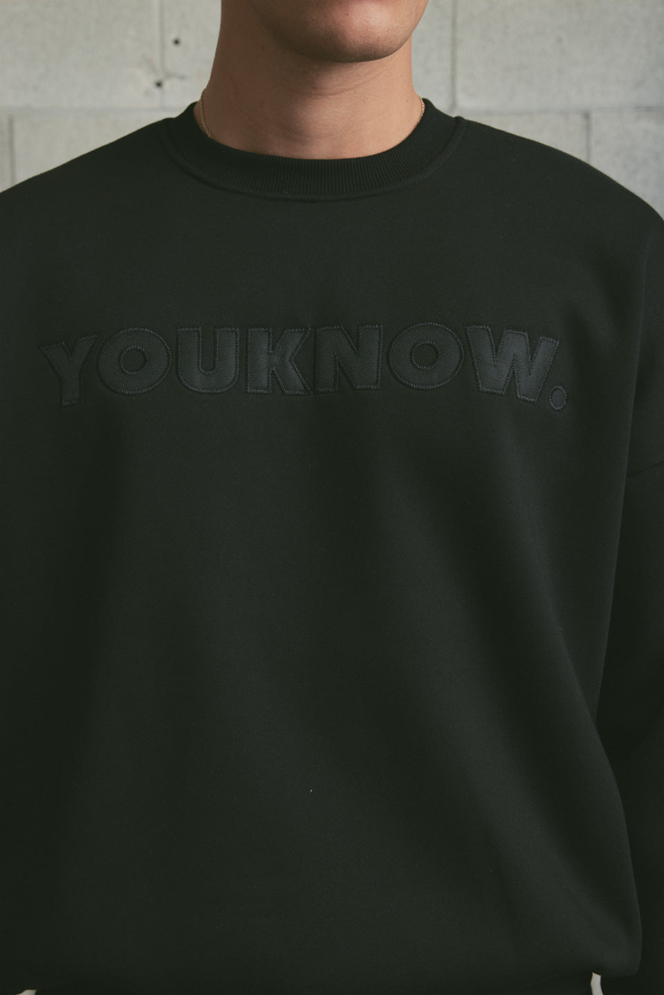 Applique Block Crew | Black/Black