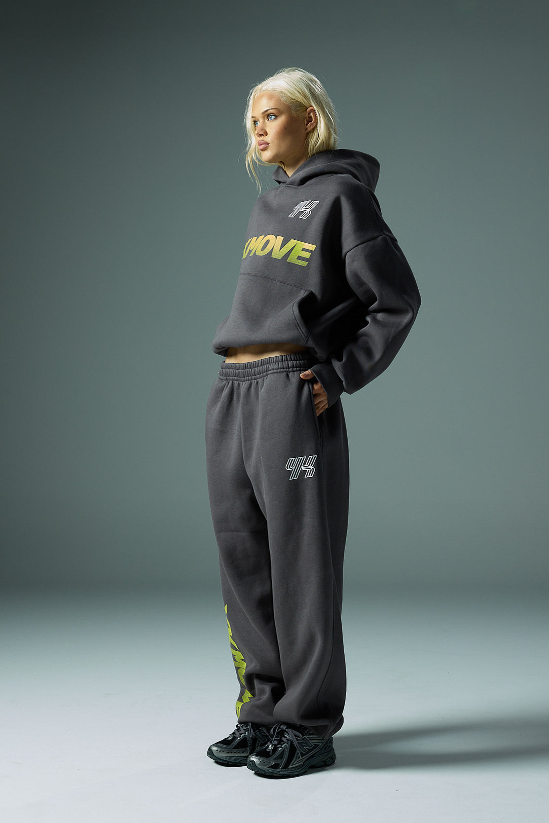YK Move Activate Sweatpants | Charcoal-6