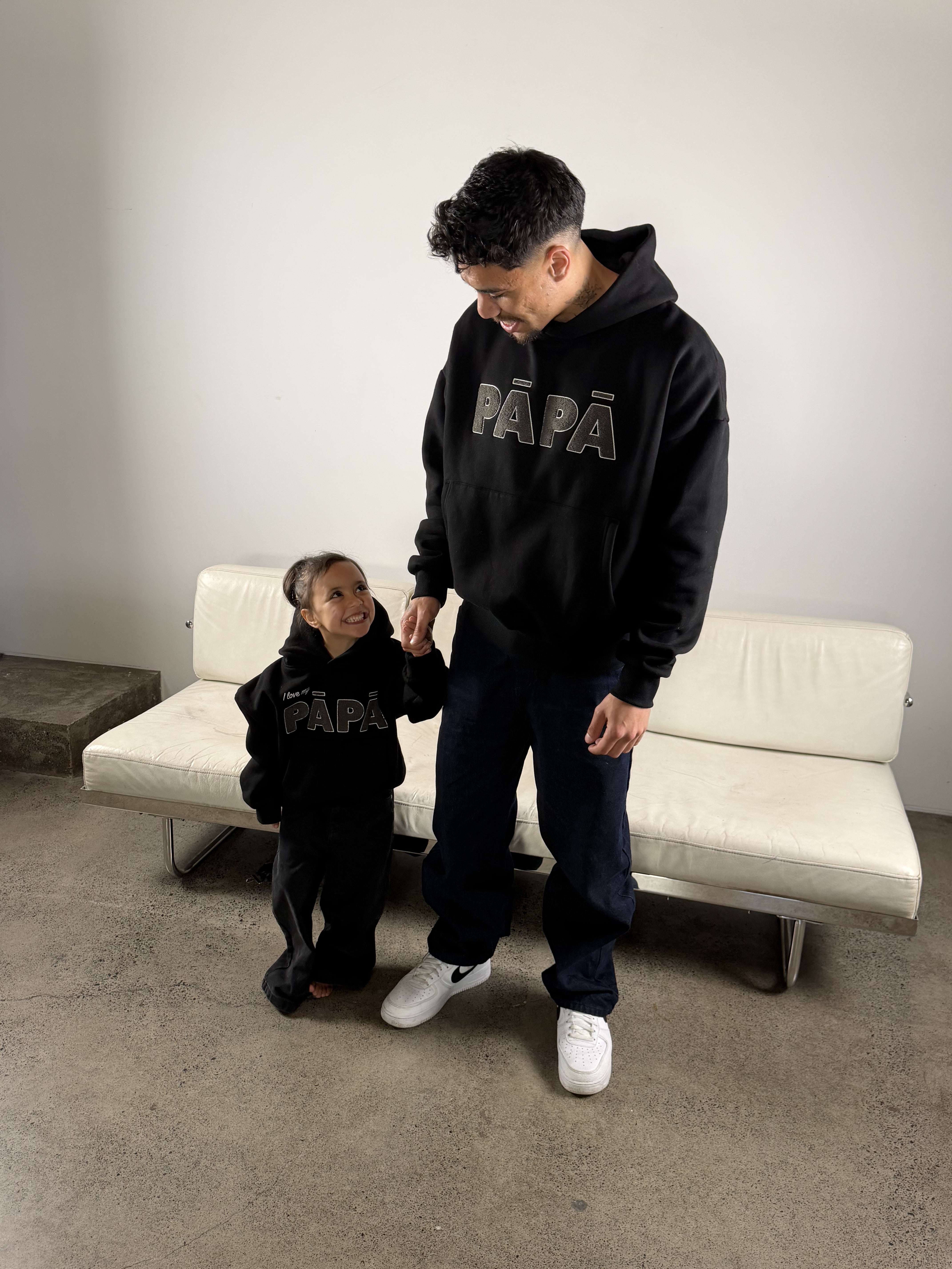 YK Kids Pāpā Hoodie | Black