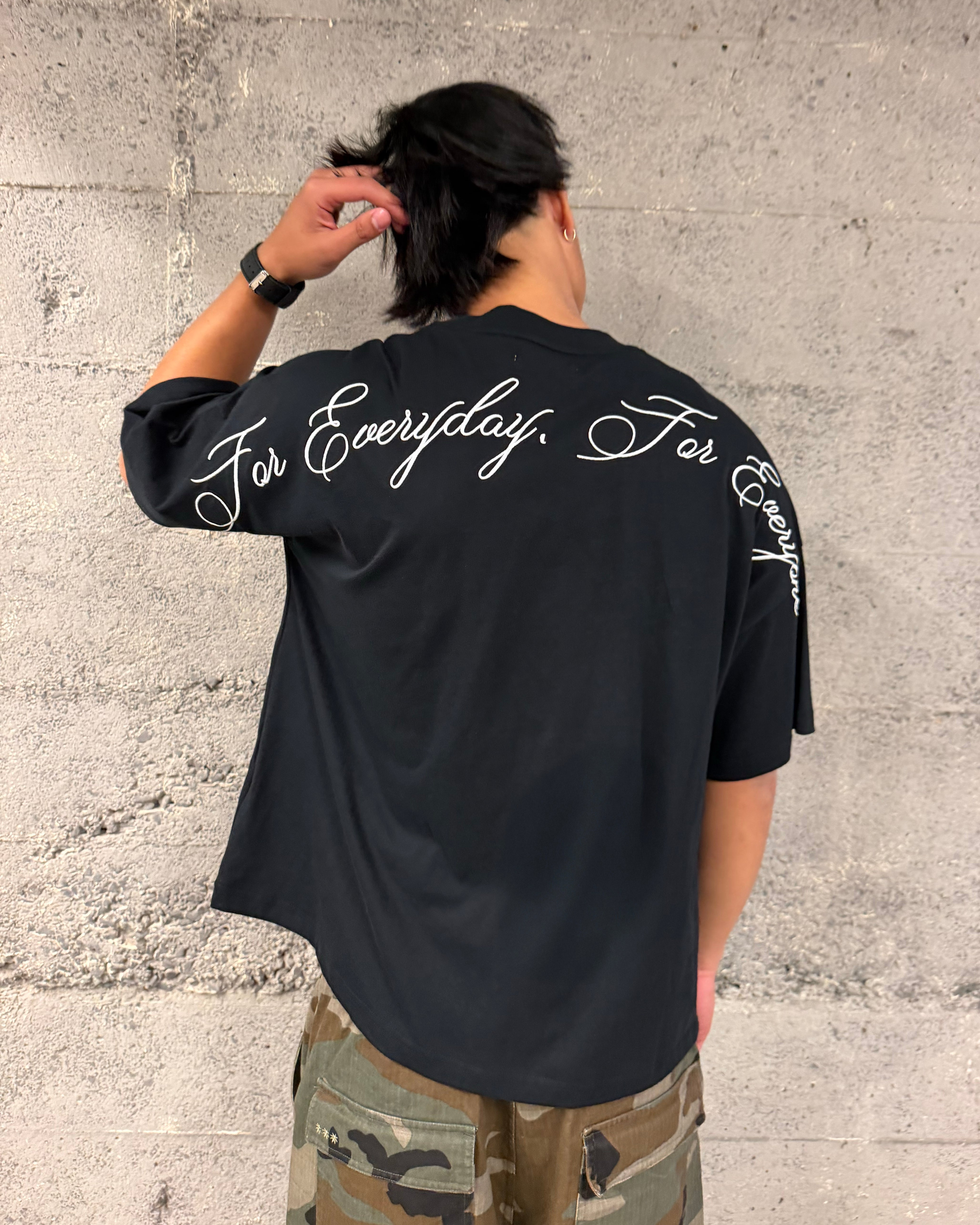 Script Tee | Black