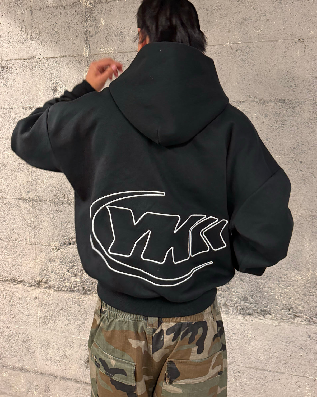 Outline Hoodie 2.0 | Black-3
