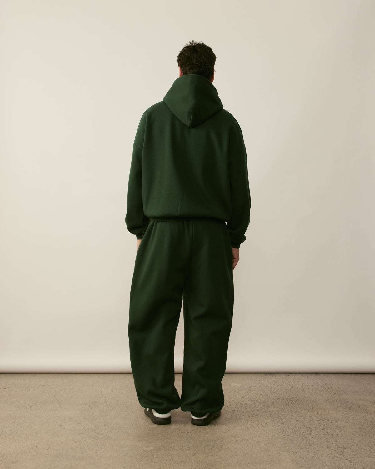 Core Essentials Cuffed Sweatpants | Forest Green-3