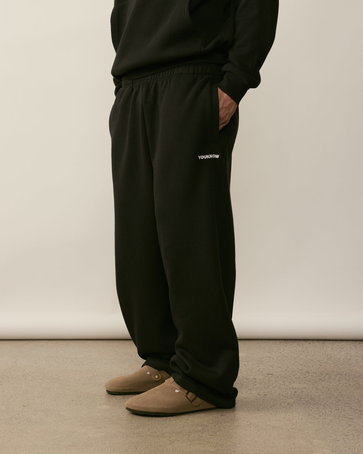 Core Essentials Wide Leg Pants | Black-3