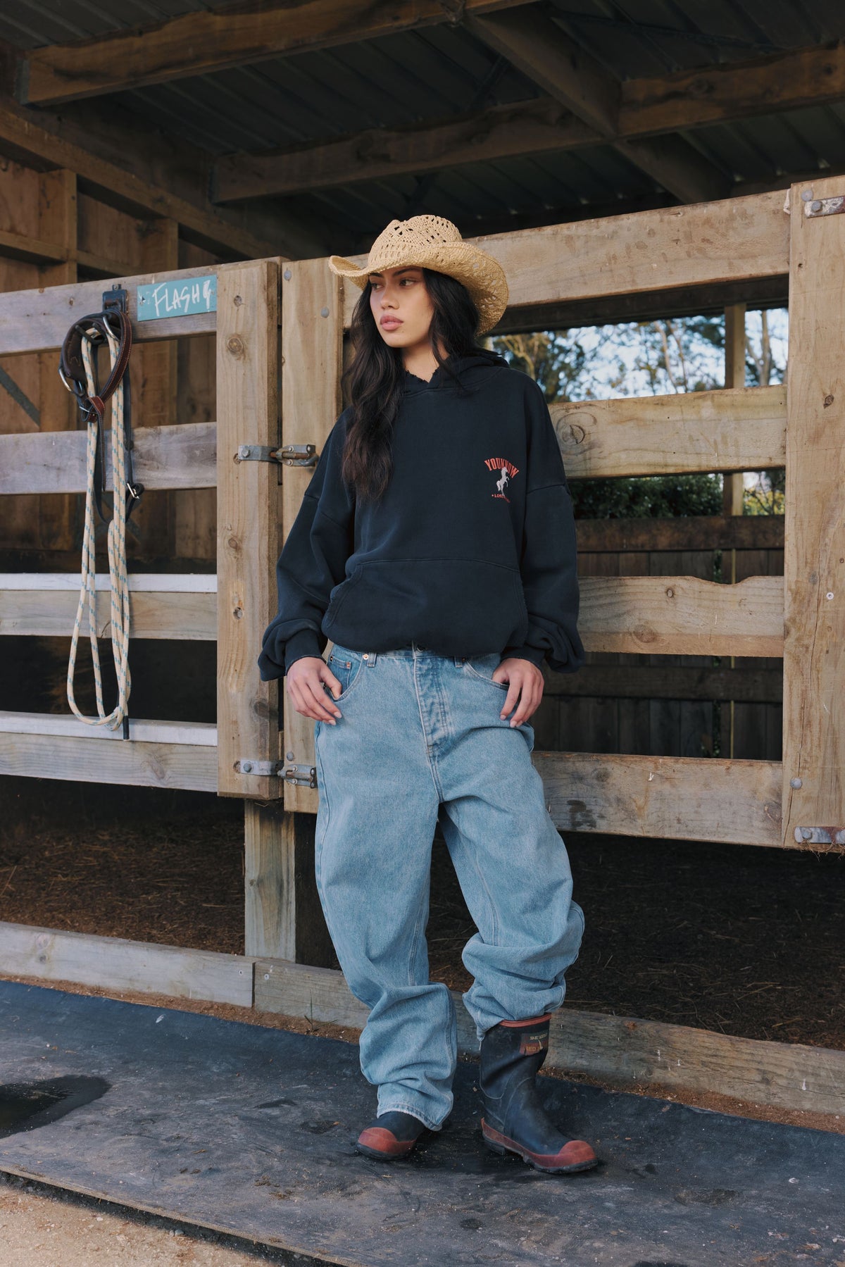 Stallion Box Vintage Hoodie | Black