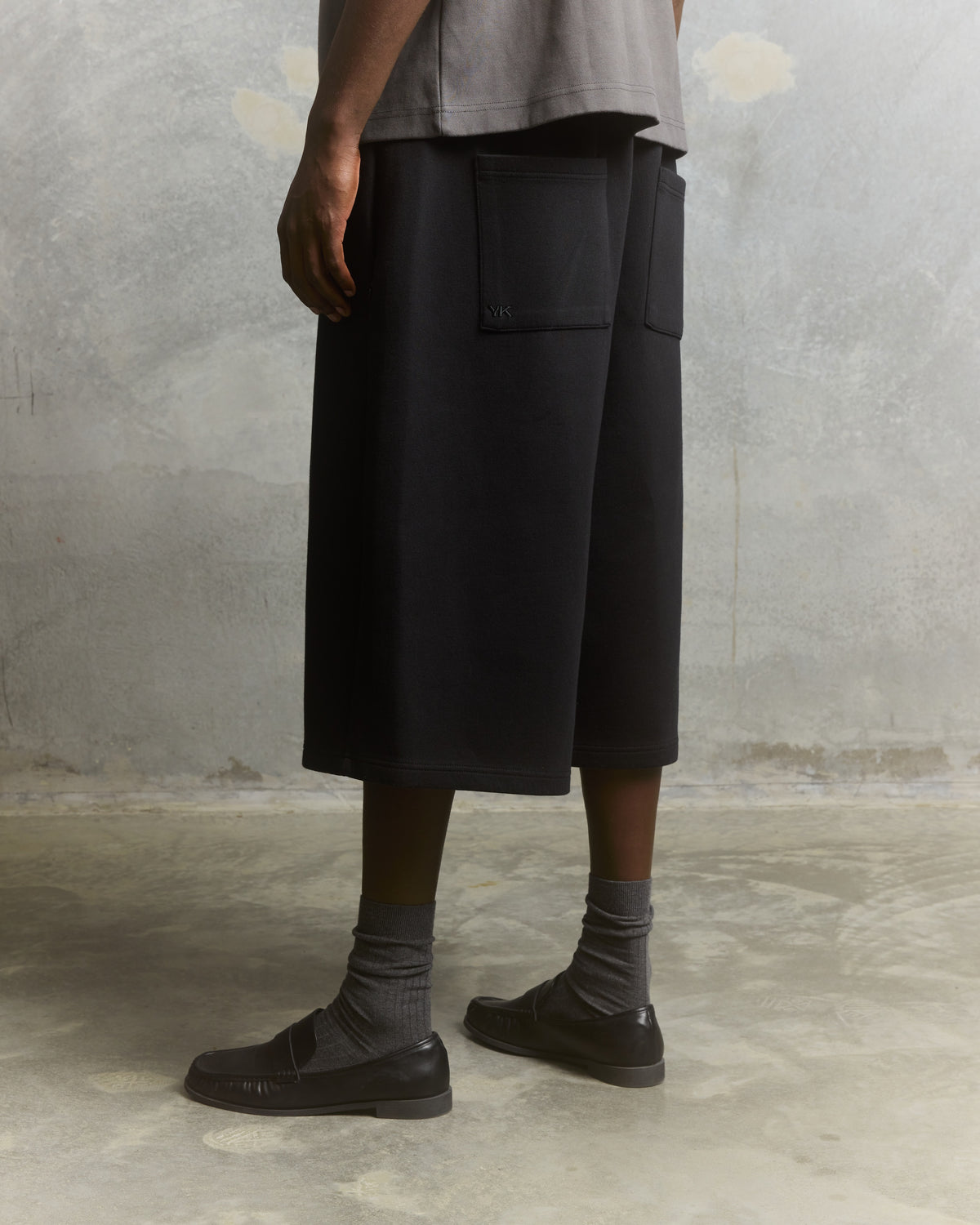 Nothing Form Longline Shorts | Tar-5