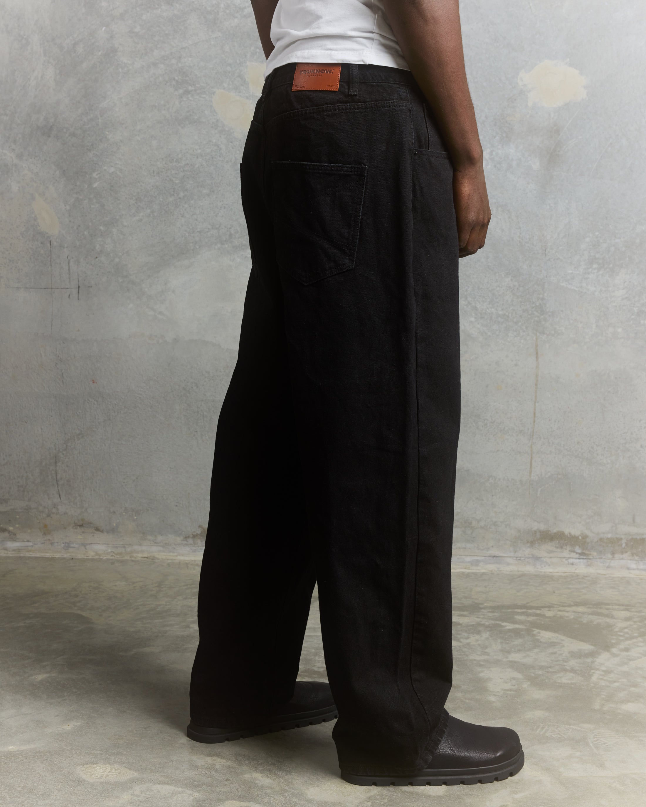 Veteran Baggy Jeans | Black-4