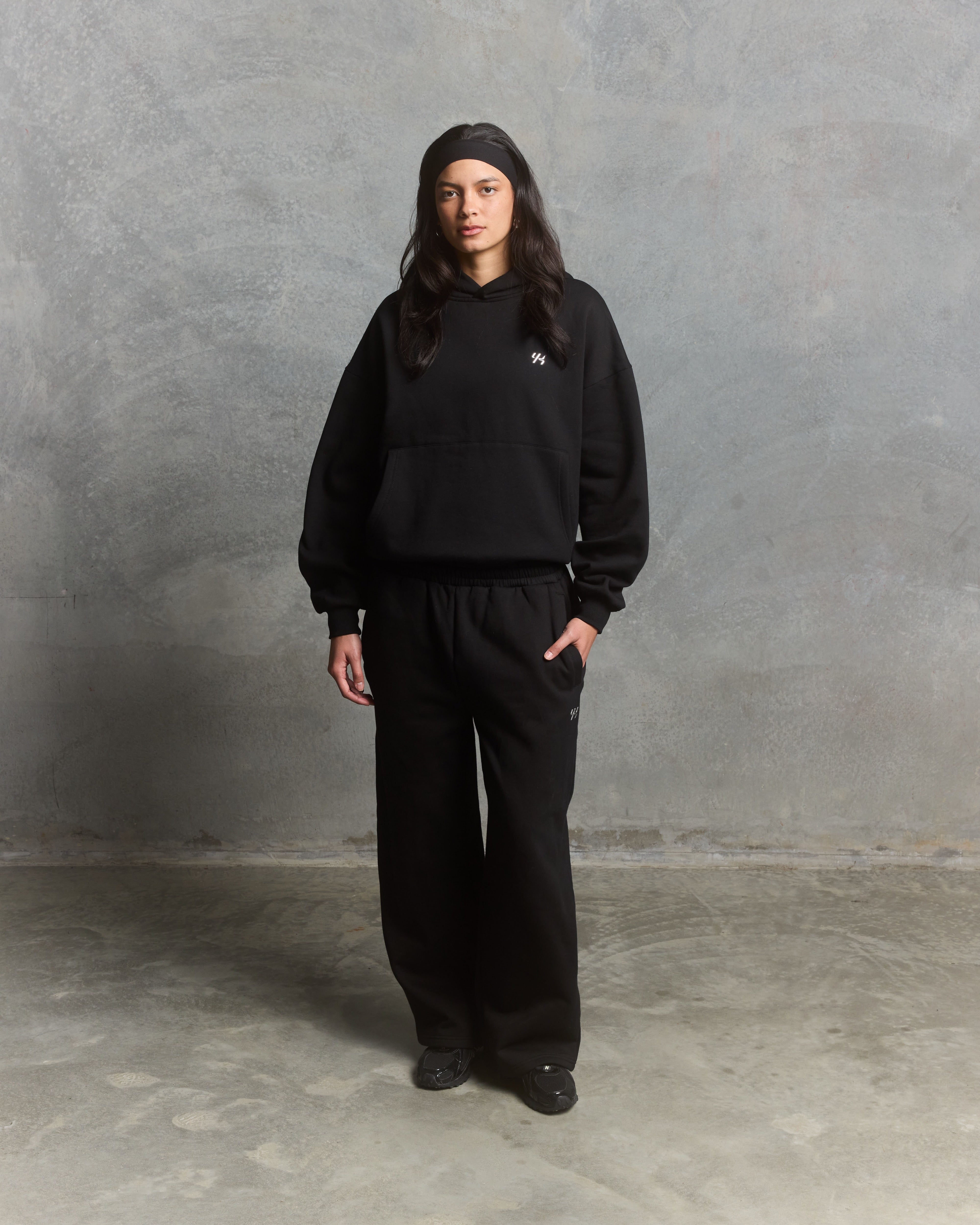 YK Move Reset Sweatpants | Black-4