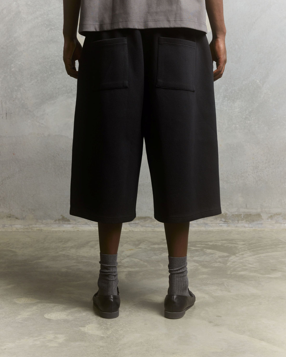 Nothing Form Longline Shorts | Tar-4