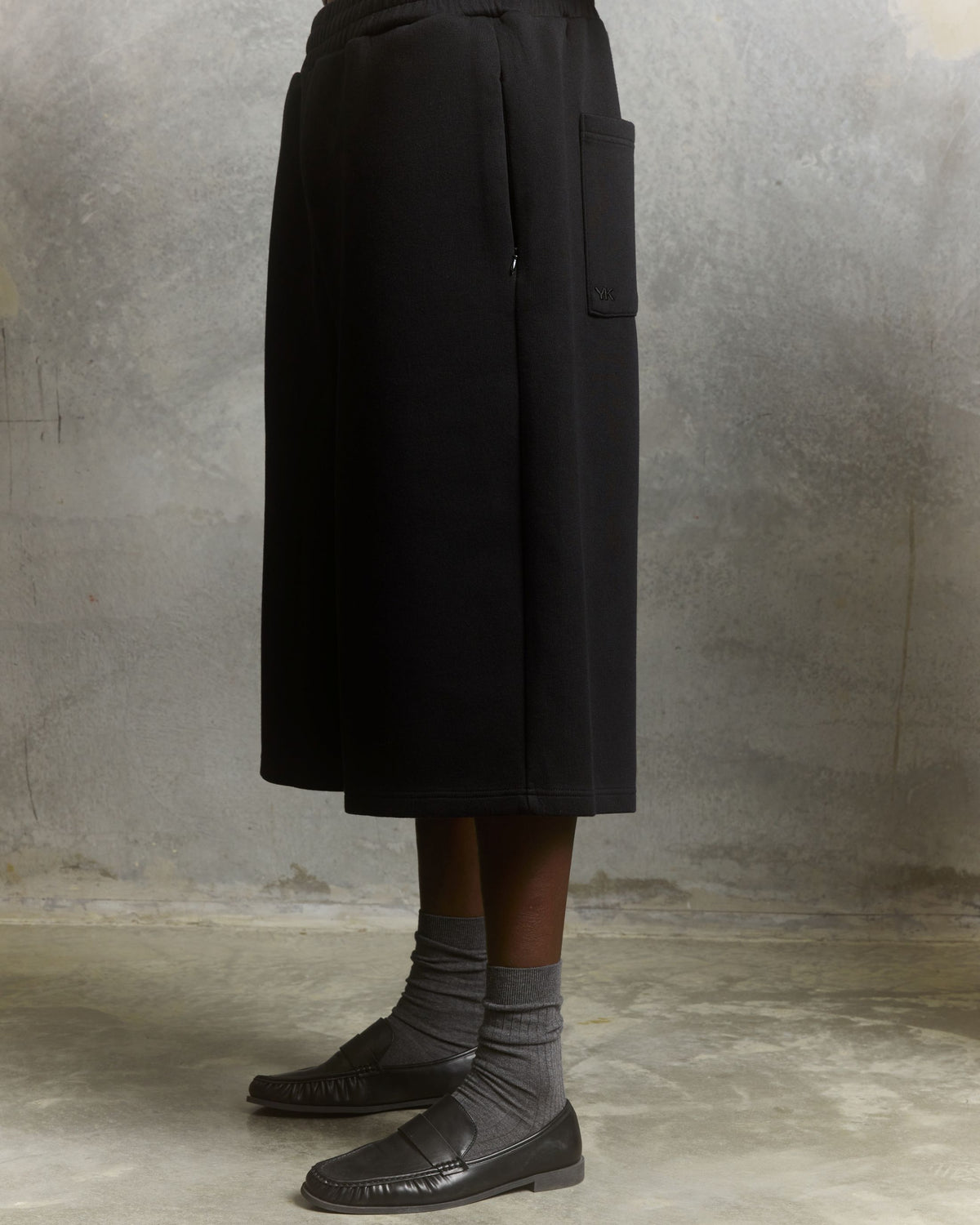 Nothing Form Longline Shorts | Tar-3