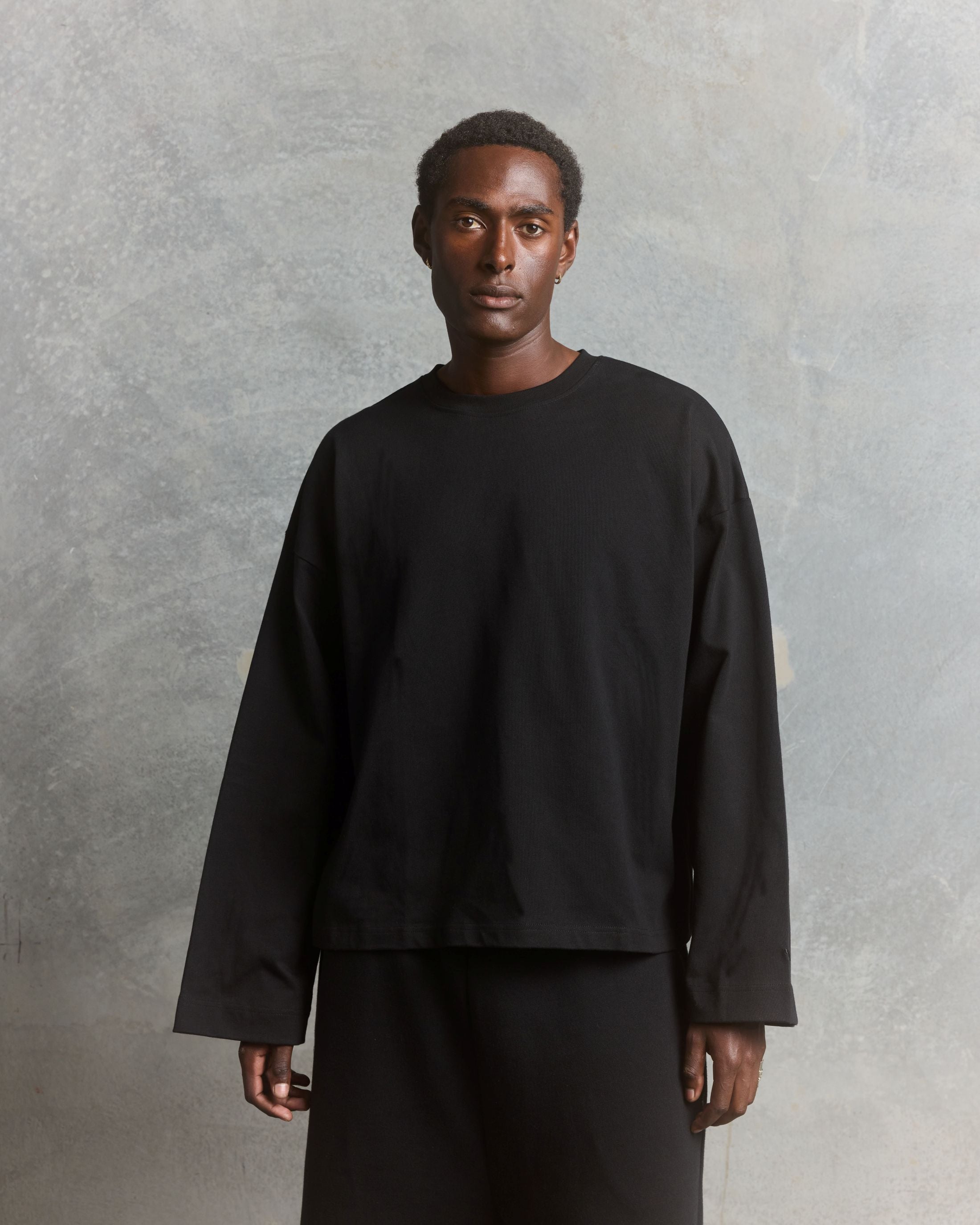 Nothing Wide Long Sleeve Tee | Tar-2
